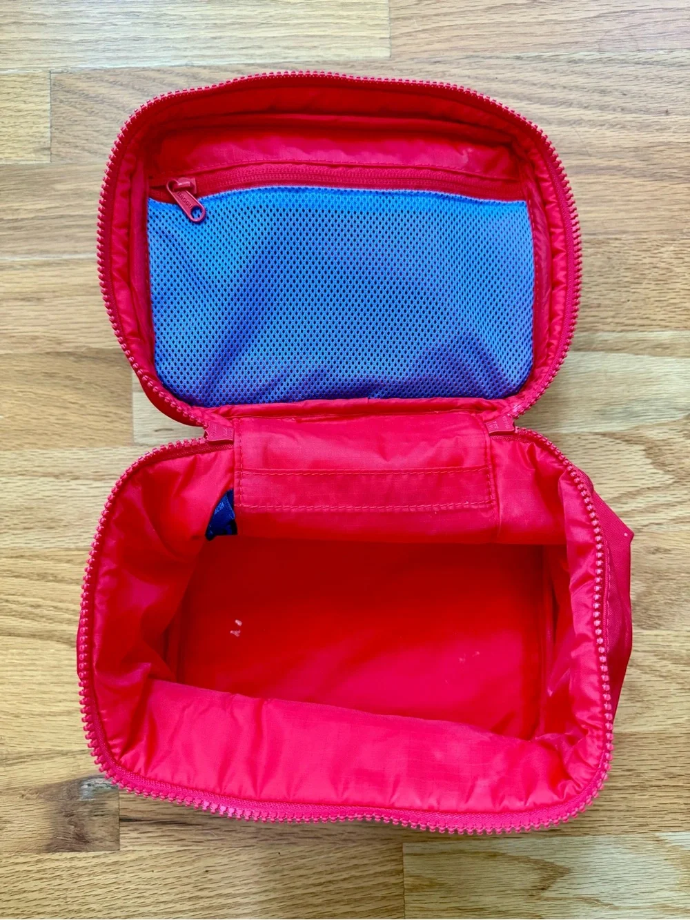 BAGGU versatile red